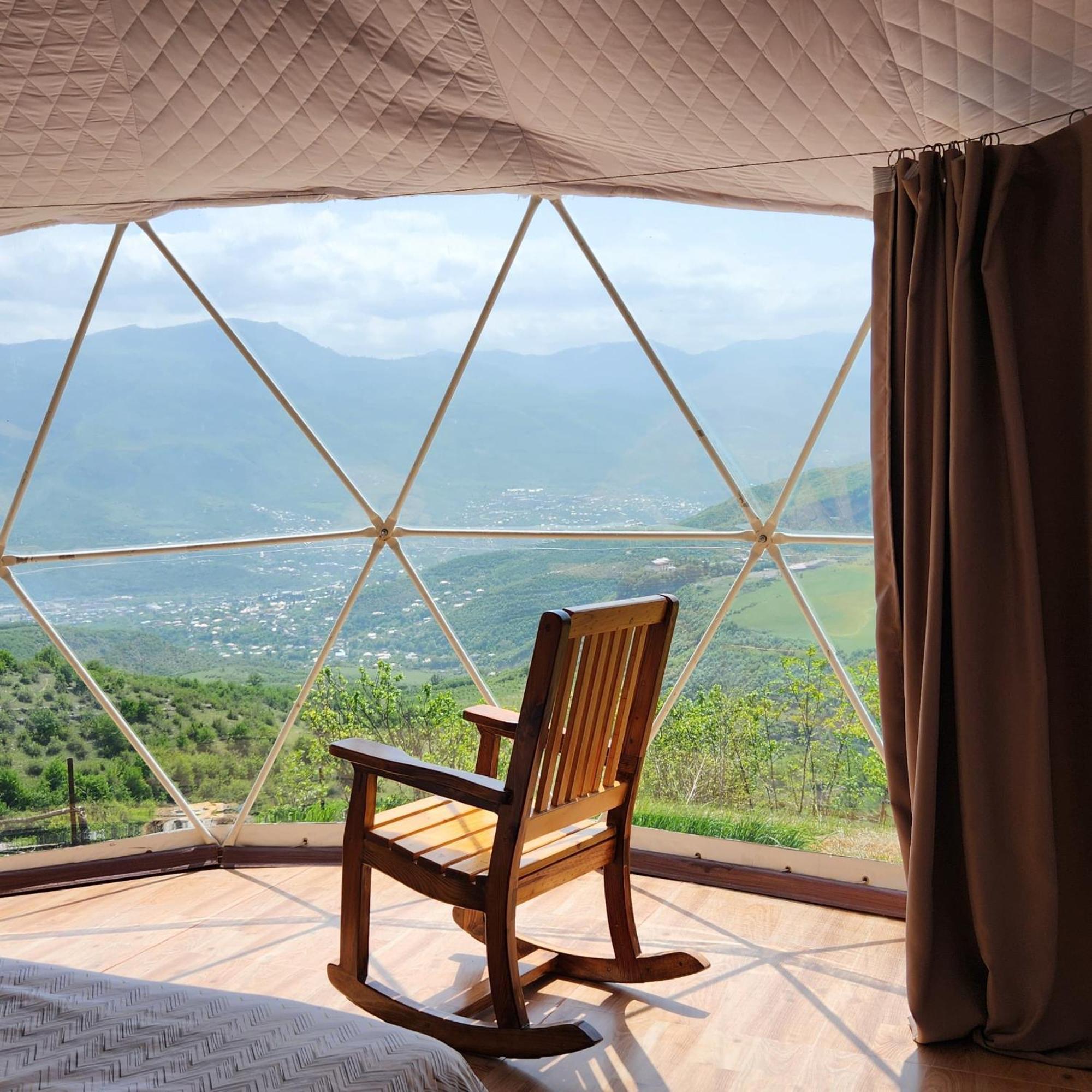 Yenokavan Glamping Иджеван Стая снимка